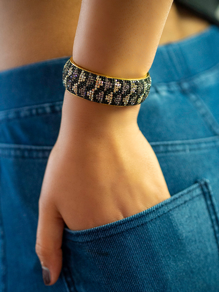 Wave Whisper Black